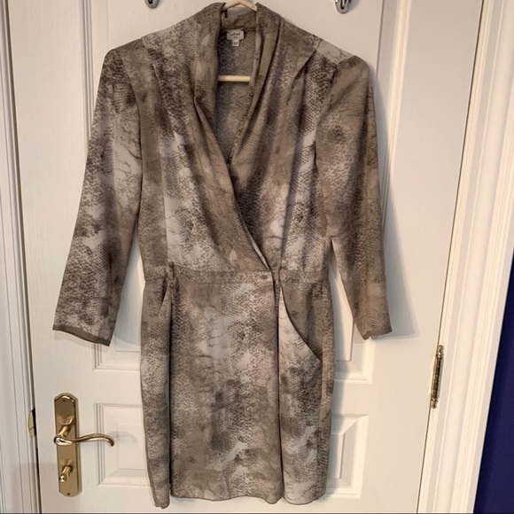 Wilfred Dresses & Skirts - Wilfred snake print robe dress